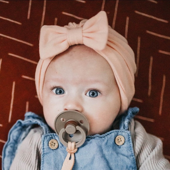 Artisan Newborn Turban Bow Hat - Picture 3 of 3